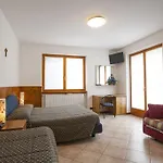 Max Meuble 3*