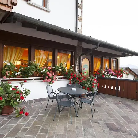 玛克斯穆布雷酒店 酒店 3*