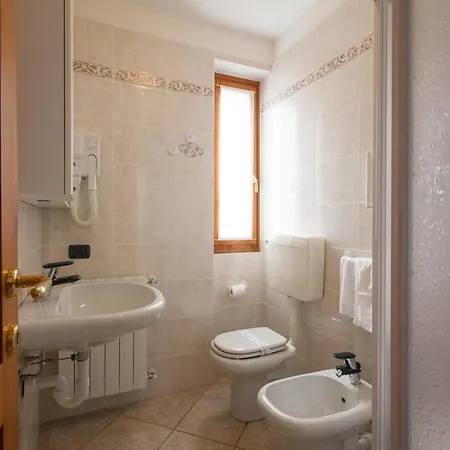 Max Meuble 3*