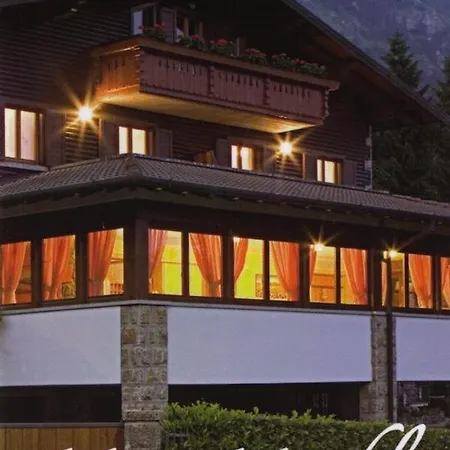 Hotel Max Meuble 3*