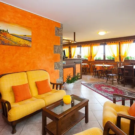 Отель Max Meuble 3*